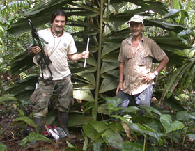 Uzay Sezen, left, a graduate student, and field assistant Rigoberto Gonzales Vargas.