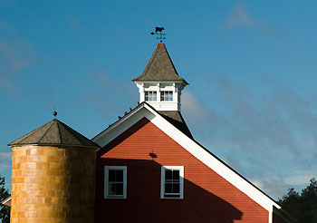 A view of the Jacobson Barn at the corner of Horsebarn Hill Road and UConn Husky Way. The barn was built in the early 1900s.