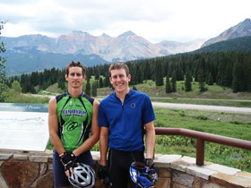 Medical students Jeremiah Tracy, left, and Benjamin Ristau spent the summer cycling across the U.S. to benefit leukemia research.
