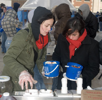 Students fill their bowls with Dairy Bar ice cream at the SUBOG One Ton Sundae event on Feb. 9.