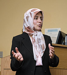 Fatemeh Haghighatjoo, former elected parliamentarian in Iran, speaks about the Iranian women’s movement, in the Class of ’47 Room in Babbidge Library.