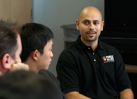 Fahd Vahidy ‘95 speaks with students at the Asian American Cultural Center. Vahidy is executive director of Public Allies of Connecticut.