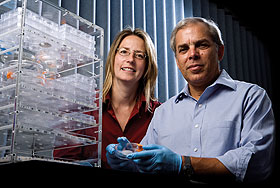 Health Center researchers Liisa Kuhn and Jon Goldberg.