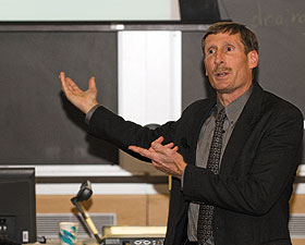 Charles Duelfer, head of the Iraq Survey Group, speaks in the Biology/Physics Building on March 5.