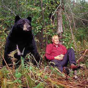 Image: Lynn Rogers and black bear