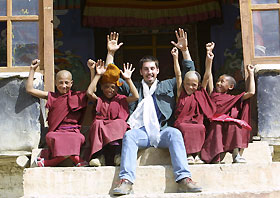 Image: Christian Kakowski with four young monks in northern India.